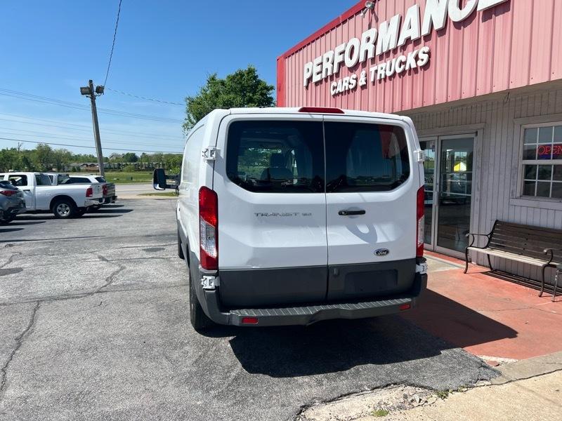 Ford Transit 150 Van Low Roof 60/40 Pass. 130-in. WB 2018