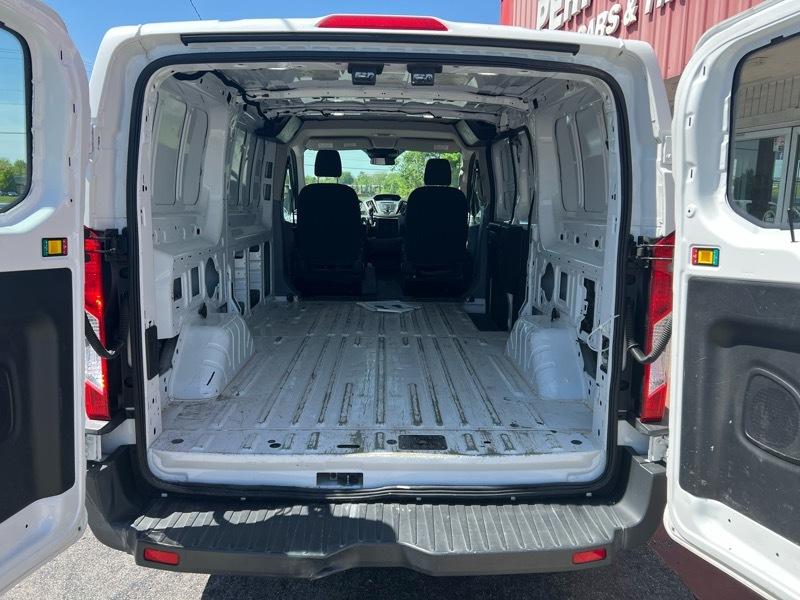 Ford Transit 150 Van Low Roof 60/40 Pass. 130-in. WB 2018