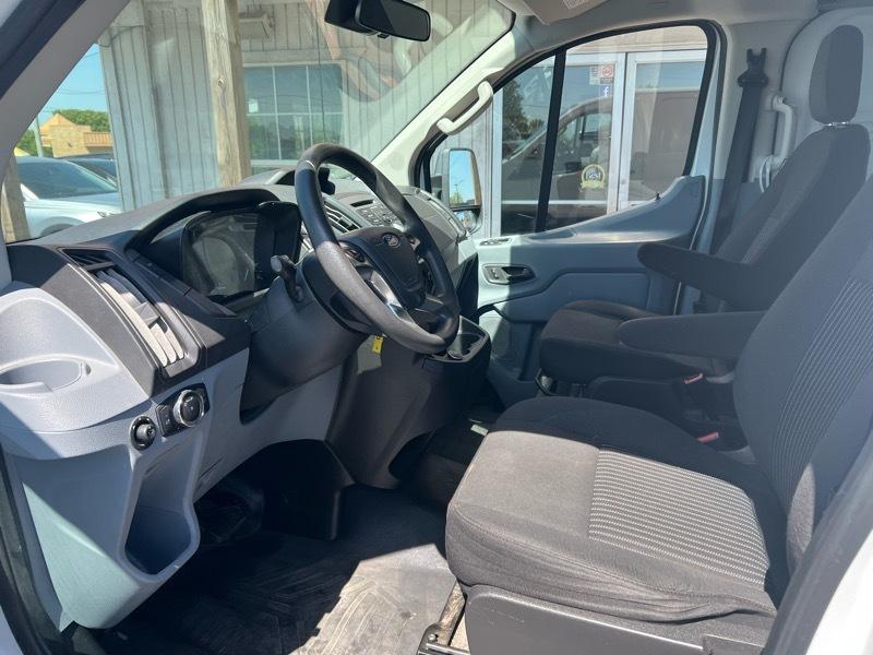 Ford Transit 150 Van Low Roof 60/40 Pass. 130-in. WB 2018