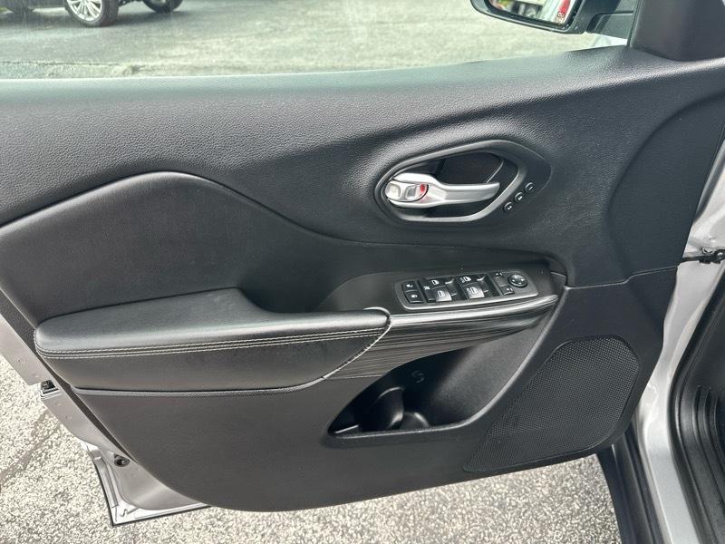 Jeep Cherokee Limited FWD 2014