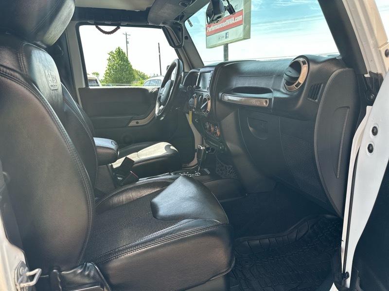 Jeep Wrangler Sahara 4WD 2017