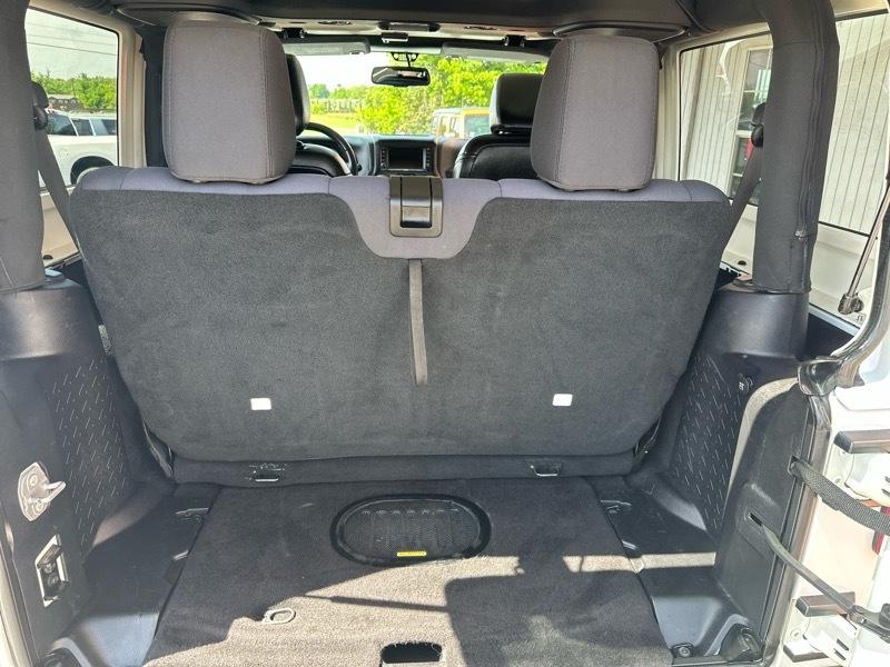 Jeep Wrangler Sahara 4WD 2017