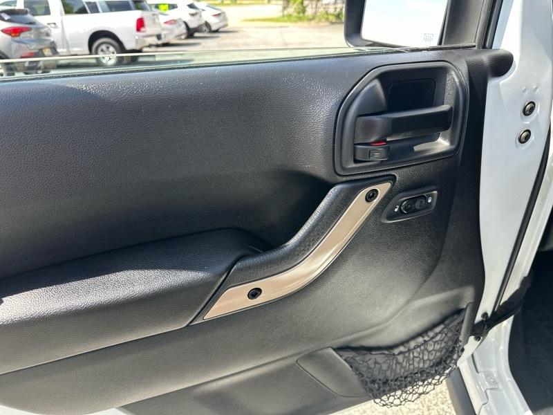 Jeep Wrangler Sahara 4WD 2017