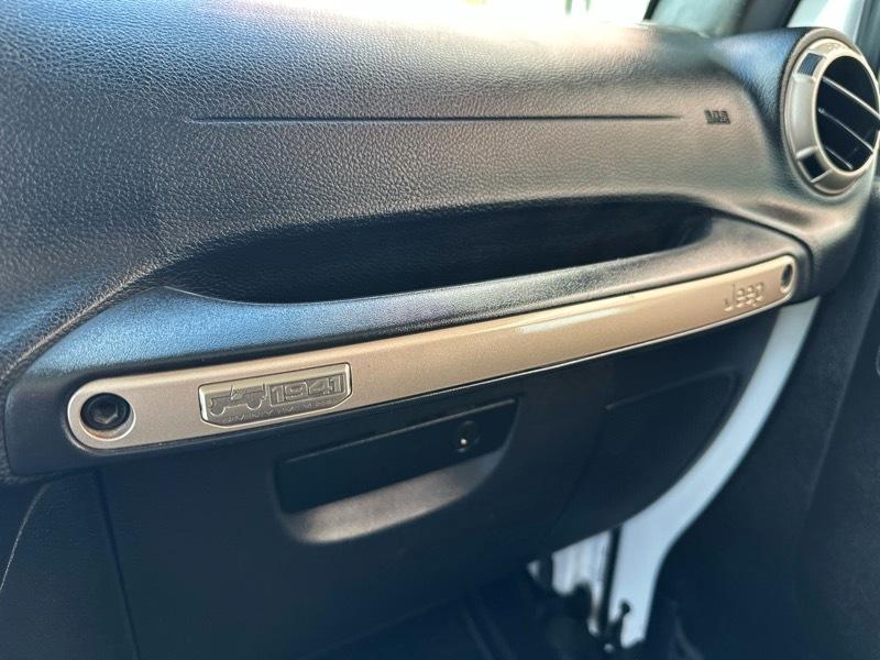 Jeep Wrangler Sahara 4WD 2017