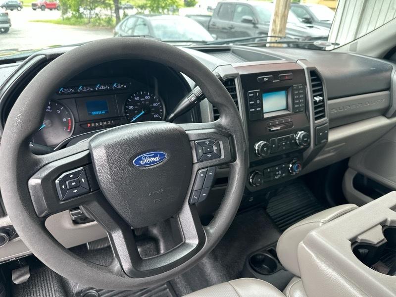 Ford F-350 SD XLT DRW 2WD 2019