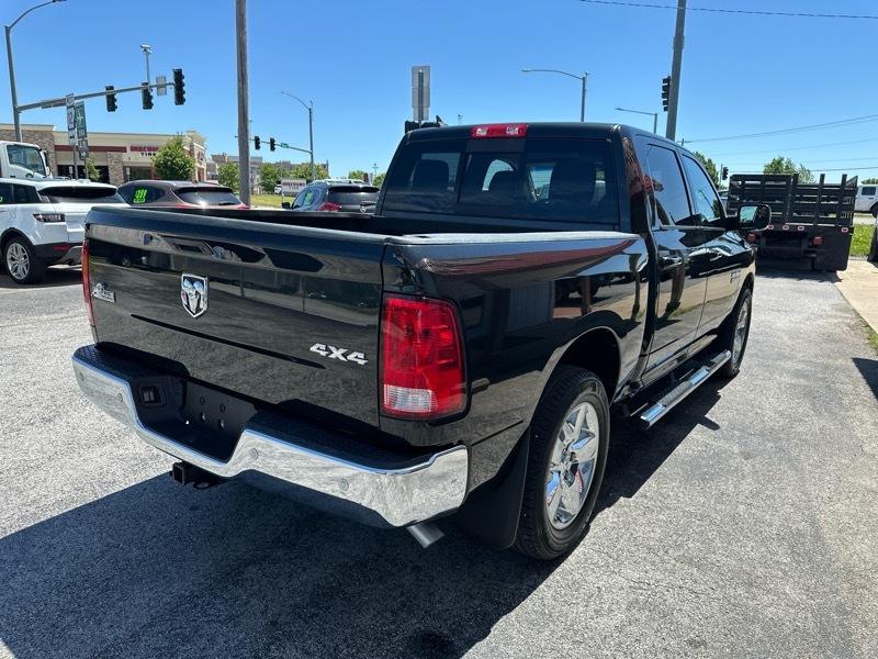 RAM 1500 4WD Crew Cab 140.5" Big Horn 2016