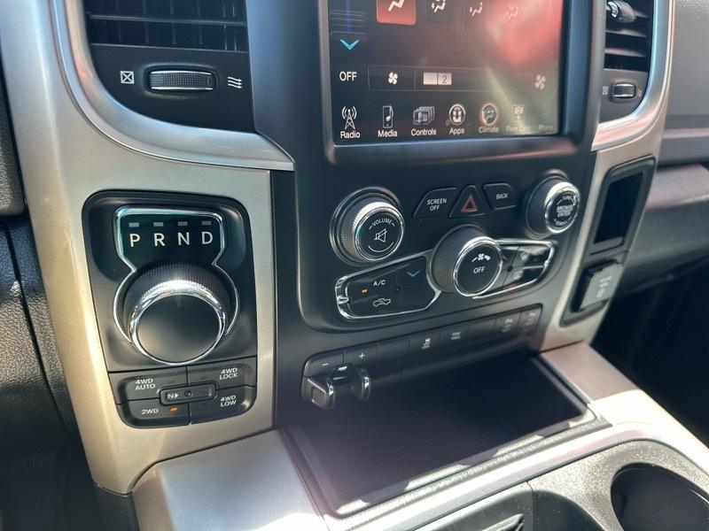 RAM 1500 4WD Crew Cab 140.5" Big Horn 2016