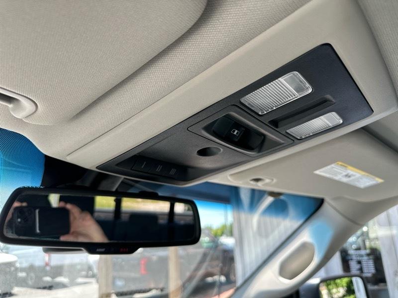 RAM 1500 4WD Crew Cab 140.5" Big Horn 2016