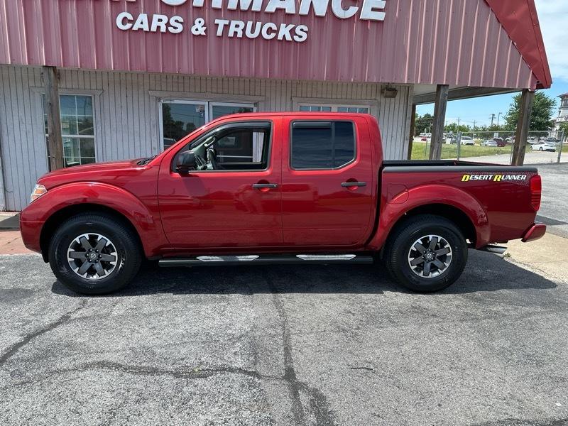 Nissan Frontier Desert Runner Crew Cab 2WD 2016