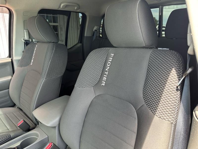 Nissan Frontier Desert Runner Crew Cab 2WD 2016