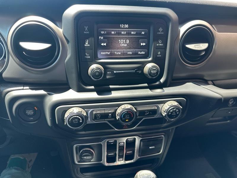 Jeep Wrangler Unlimited Sport 2018