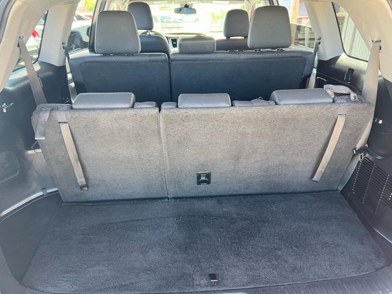 Toyota Highlander LE FWD V6 2018