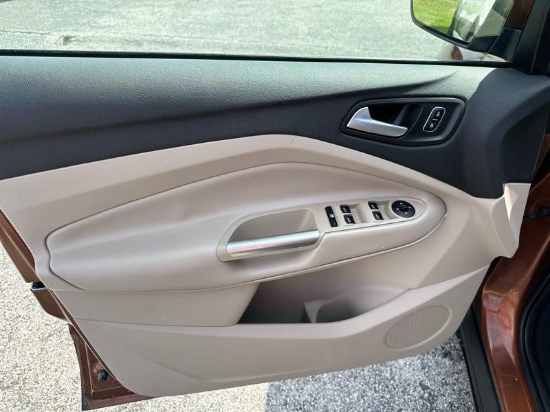 Ford Escape SE FWD 2017