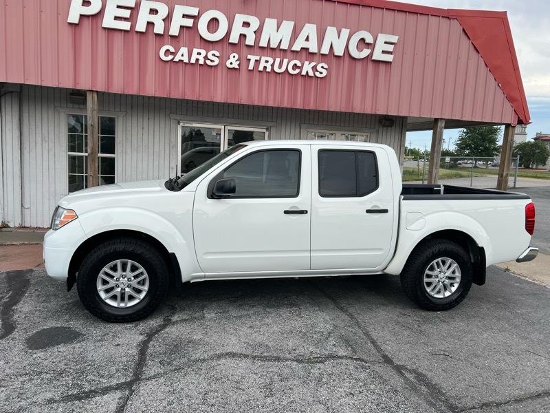 Nissan Frontier SV Crew Cab 4WD 2019