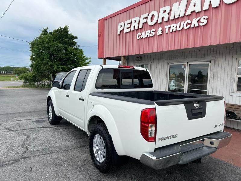 Nissan Frontier SV Crew Cab 4WD 2019