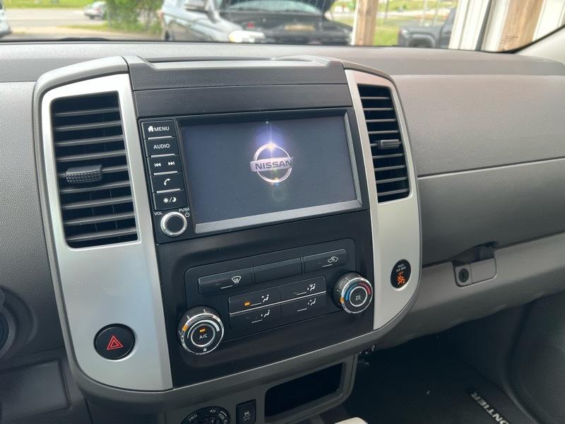 Nissan Frontier SV Crew Cab 4WD 2019