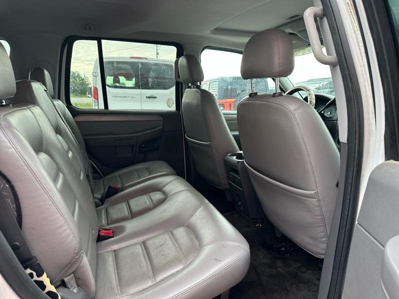 Ford Explorer XLT 4.0L 4WD 2005