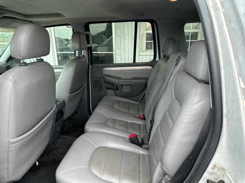 Ford Explorer XLT 4.0L 4WD 2005