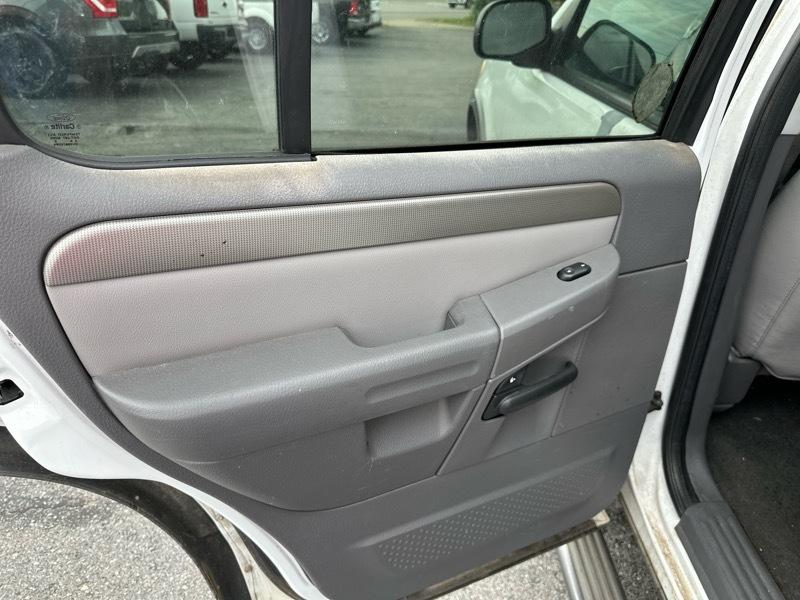 Ford Explorer XLT 4.0L 4WD 2005