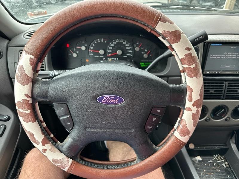 Ford Explorer XLT 4.0L 4WD 2005