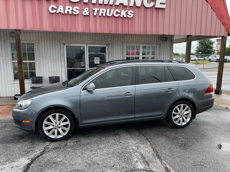 Volkswagen Jetta SportWagen 2.5L SE 2011