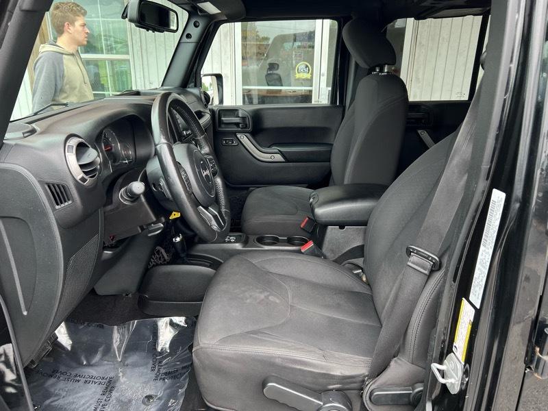 Jeep Wrangler Unlimited Sport 4WD 2015