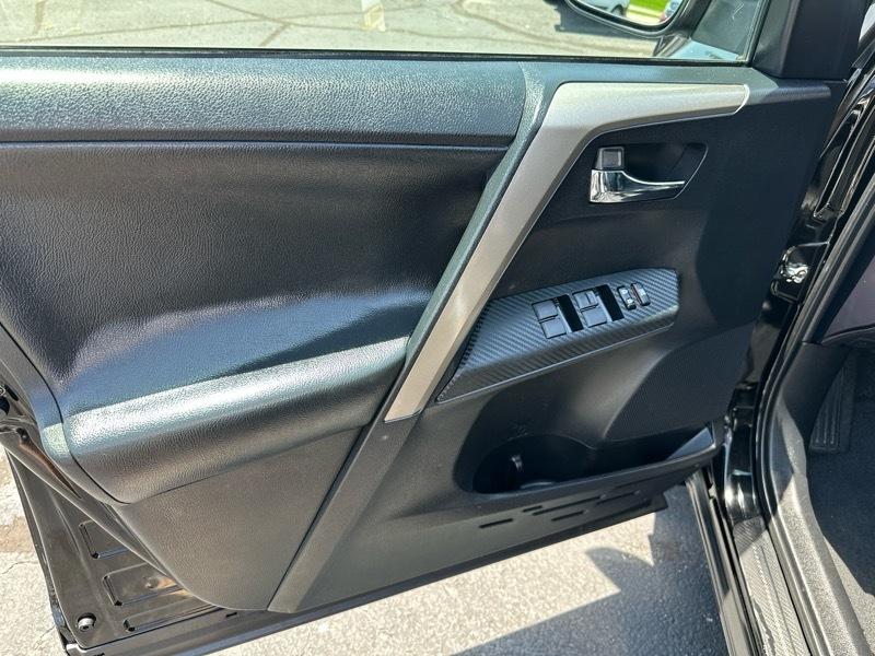 Toyota RAV4 XLE AWD 2014