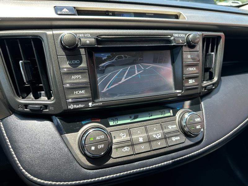 Toyota RAV4 XLE AWD 2014