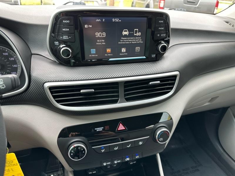 Hyundai Tucson SE 2021
