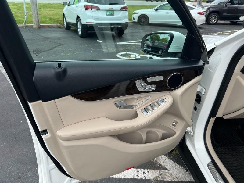 Mercedes-Benz GLC-Class GLC300 4MATIC 2018