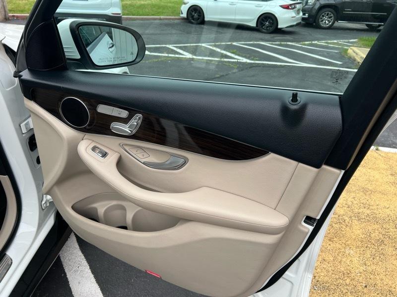 Mercedes-Benz GLC-Class GLC300 4MATIC 2018