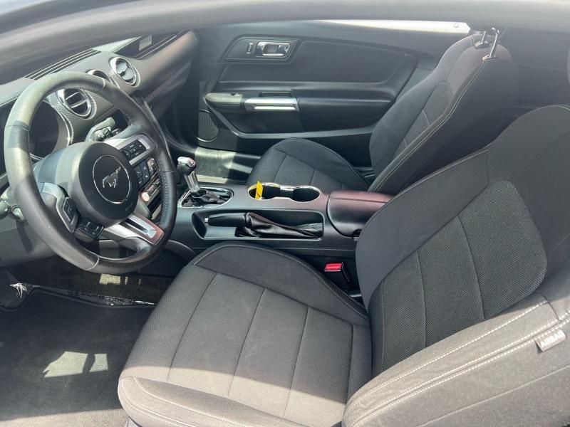 Ford Mustang V6 Coupe 2016
