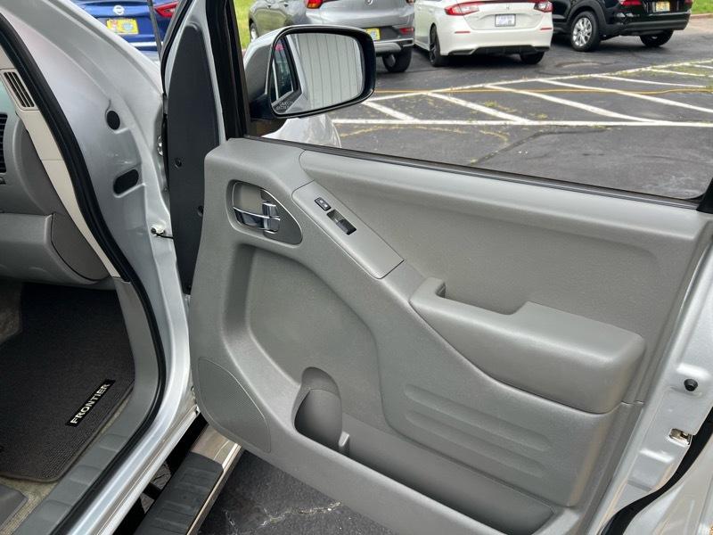 Nissan Frontier  2017