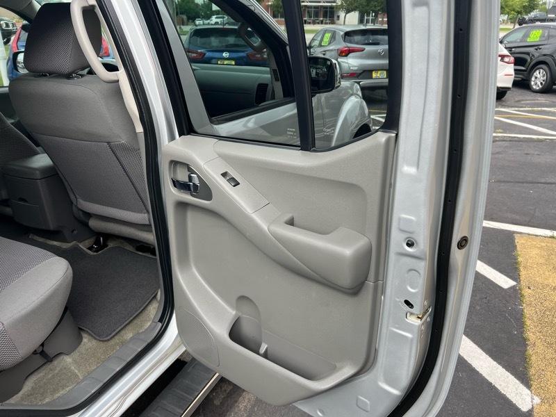 Nissan Frontier  2017