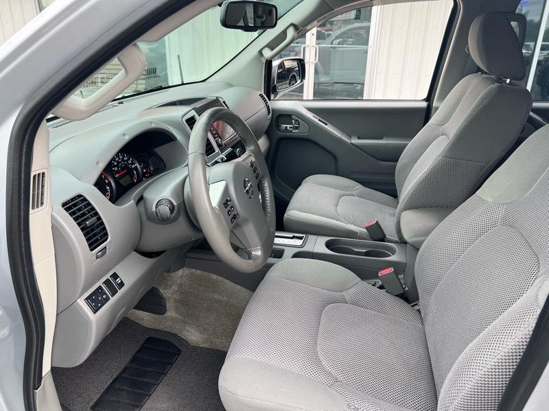 Nissan Frontier  2017