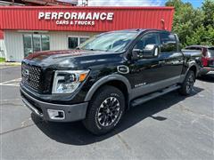 2017 Nissan Titan 