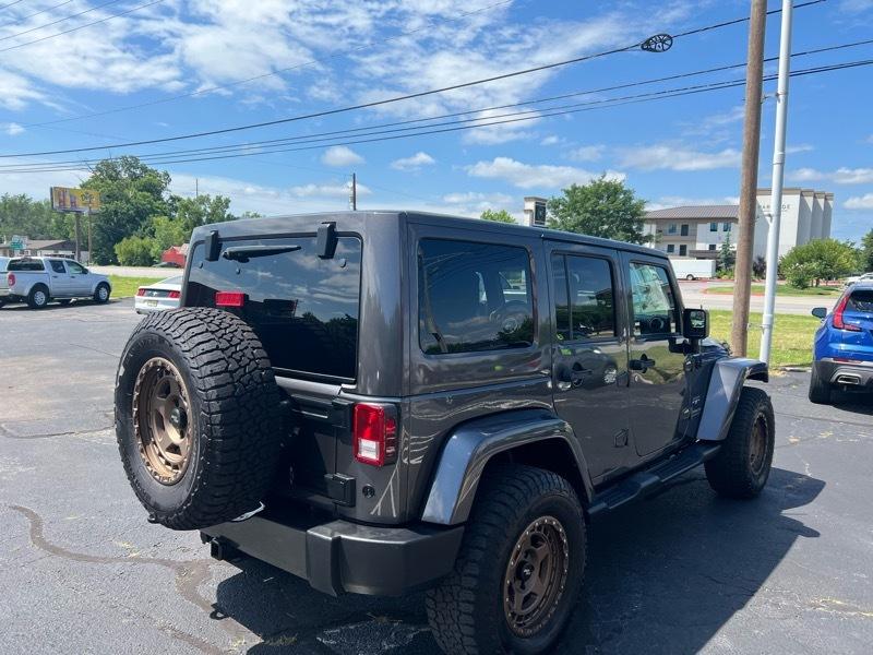 Jeep Wrangler Unlimited Sahara 4WD 2017