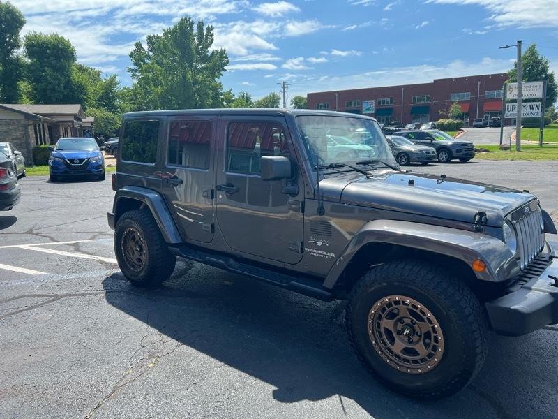 Jeep Wrangler Unlimited Sahara 4WD 2017