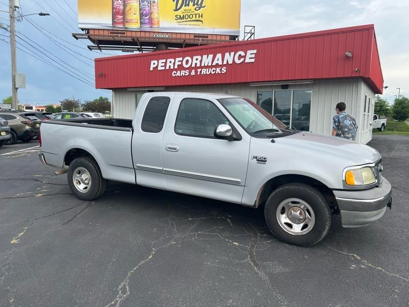 Ford F-150 XLT SuperCab 2WD 2002