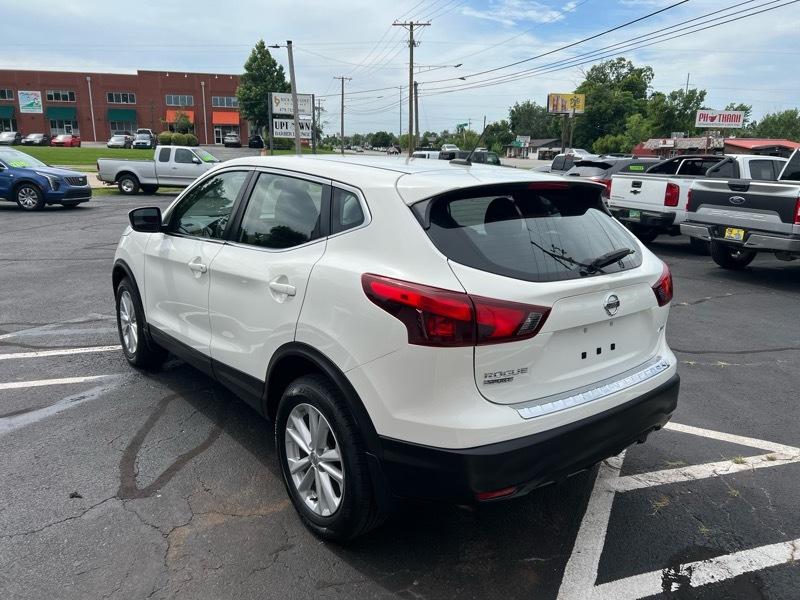 Nissan Rogue Sport S 4D SUV AWD 2018