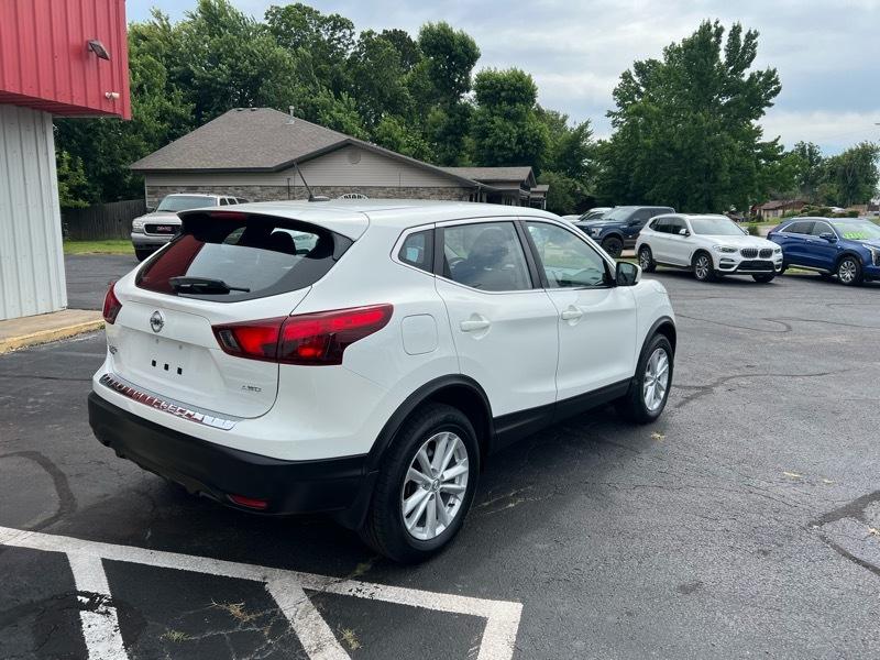 Nissan Rogue Sport S 4D SUV AWD 2018