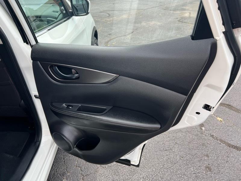 Nissan Rogue Sport S 4D SUV AWD 2018