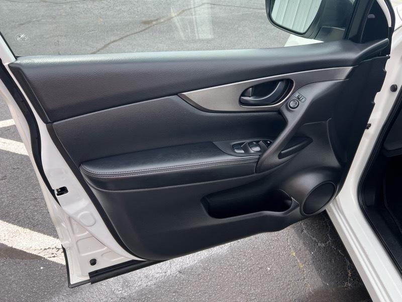 Nissan Rogue Sport S 4D SUV AWD 2018
