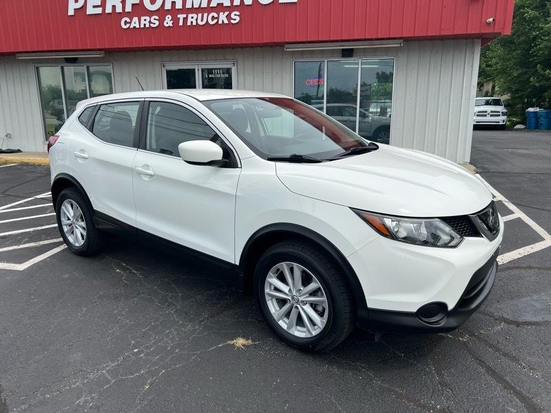 Nissan Rogue Sport S 4D SUV AWD 2018