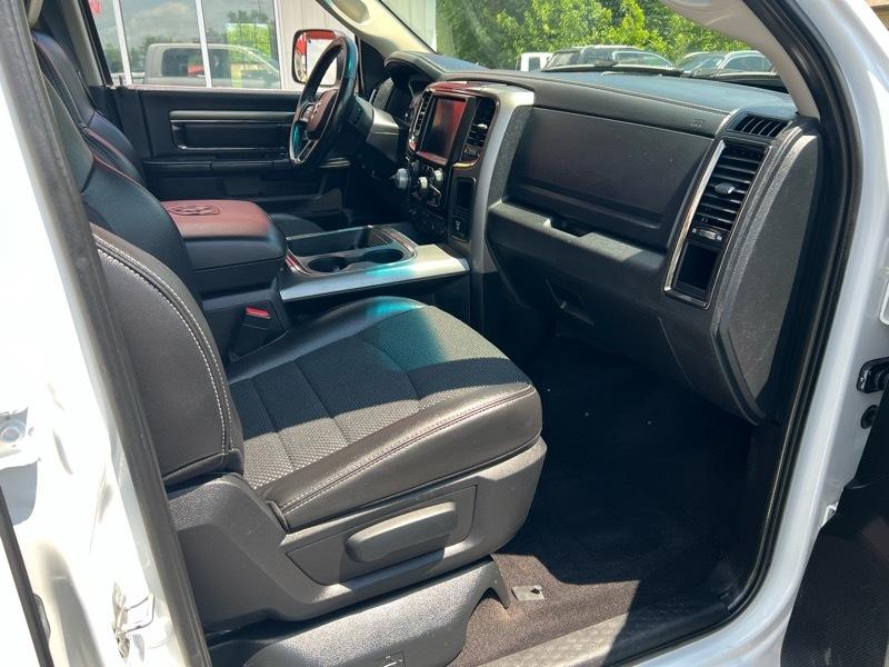RAM 1500 Sport Crew Cab LWB 4WD 2016