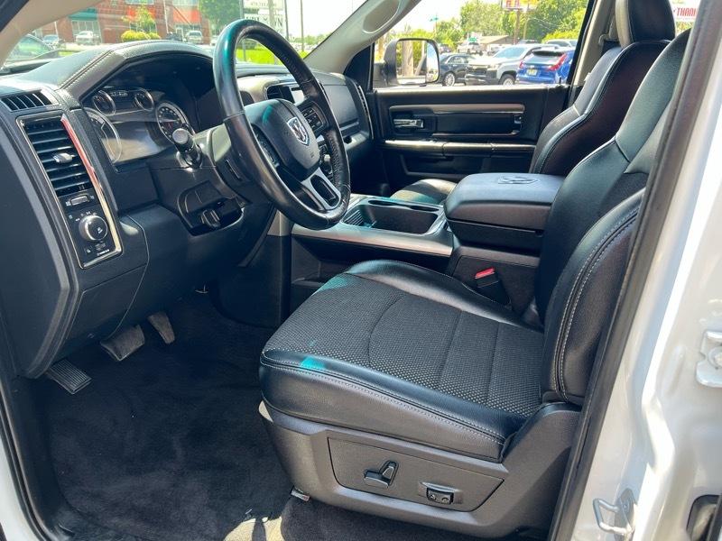 RAM 1500 Sport Crew Cab LWB 4WD 2016