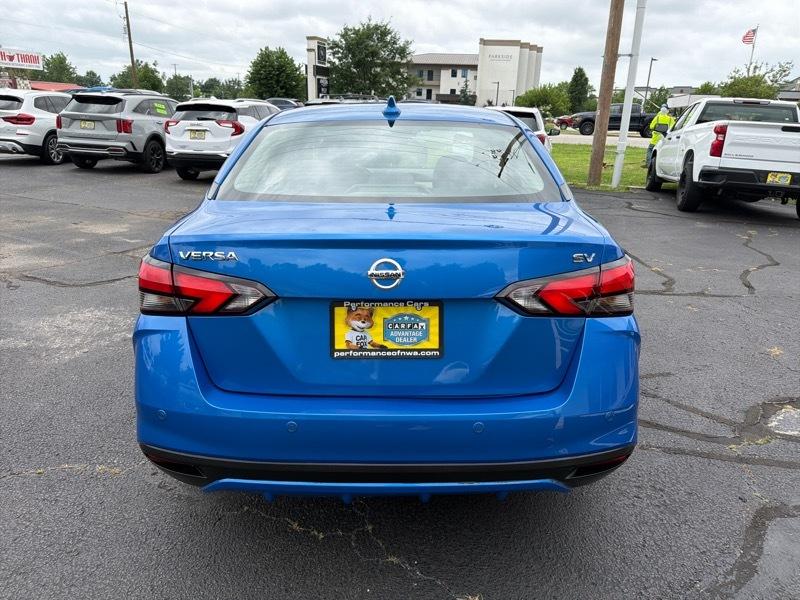 Nissan Versa SV 2021