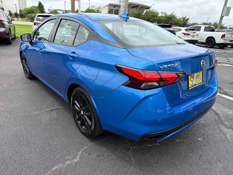 Nissan Versa SV 2021