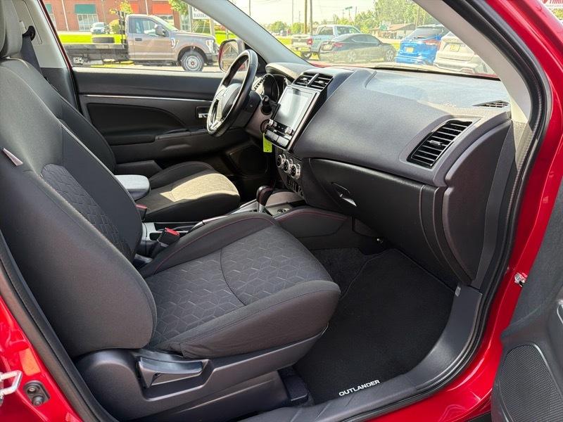 Mitsubishi Outlander Sport 2.0 LE 4WD CVT 2022