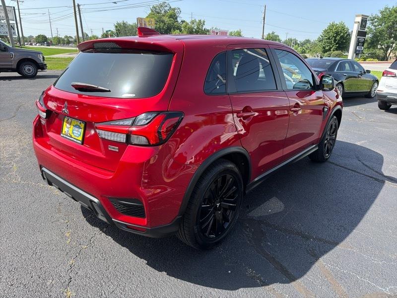 Mitsubishi Outlander Sport 2.0 LE 4WD CVT 2022
